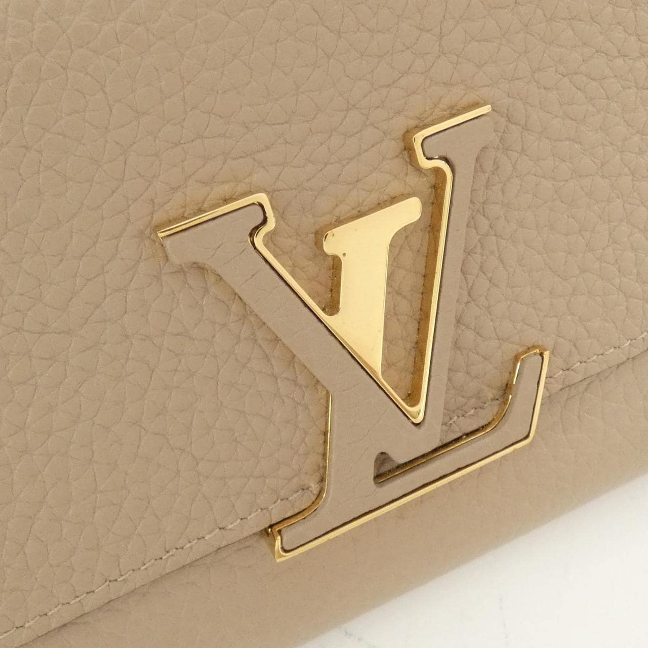 LOUIS VUITTON Taurillon Portefeuil Capucines M61249 钱包