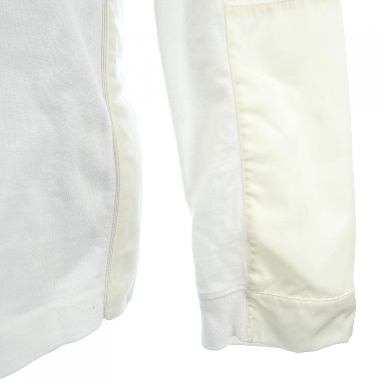 ディオール DIOR SACAI 213J642A0554 トップス