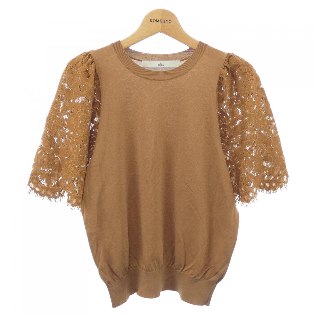 ティアラ TIARA トップス