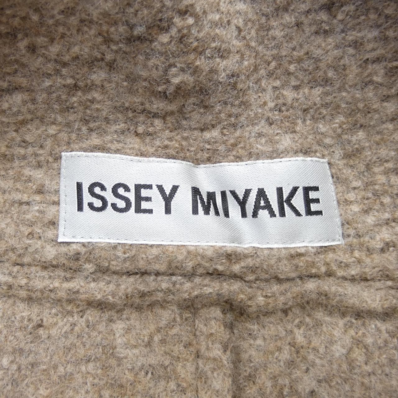 ISSEY MIYAKE大衣