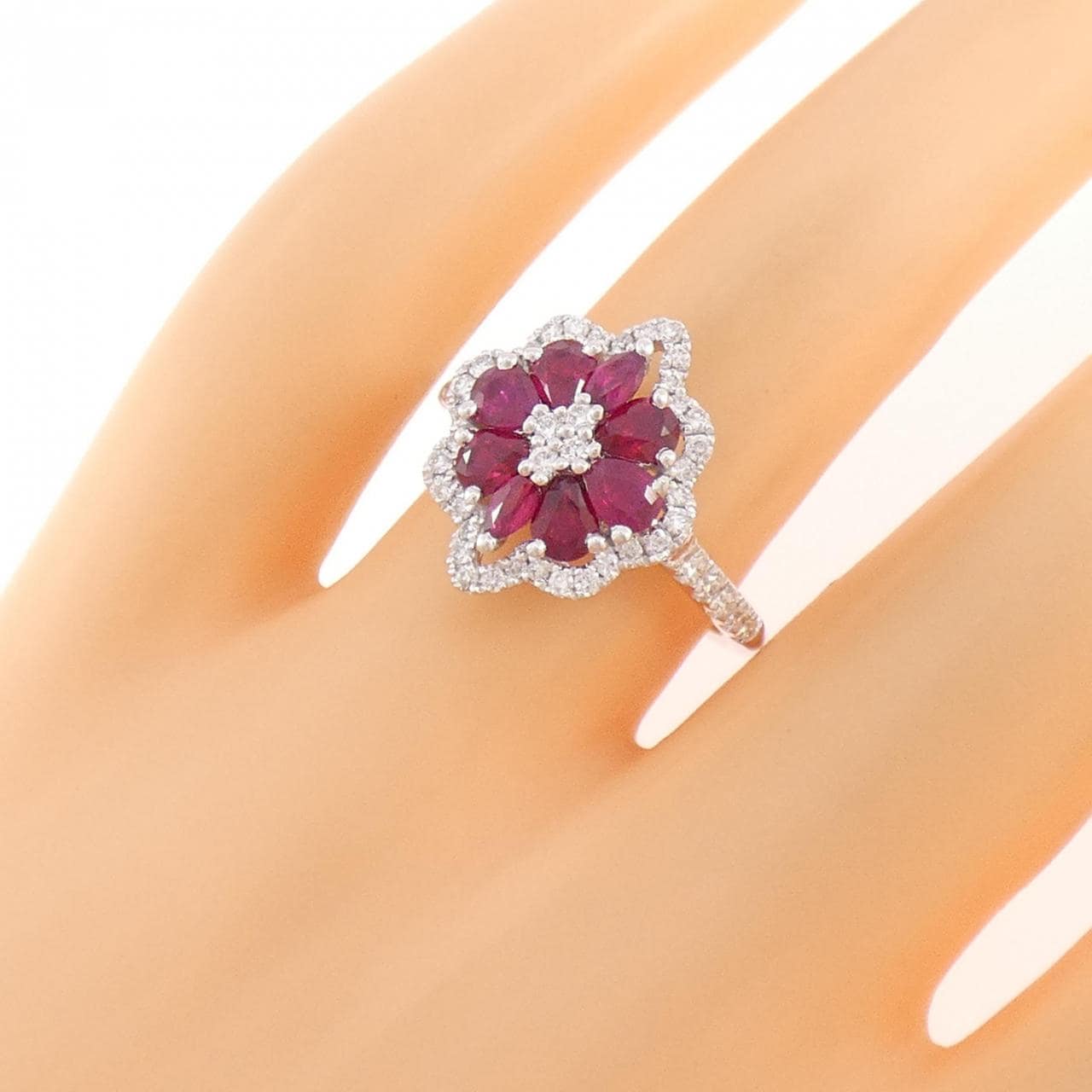 750WG ルビー リング 1.29CT
