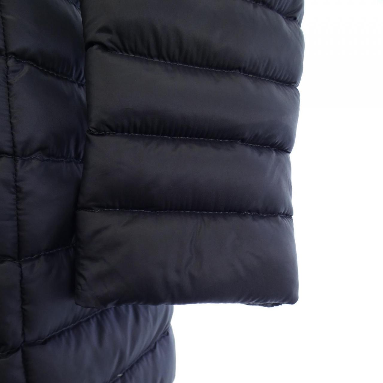 モンクレール MONCLER ダウンジャケット