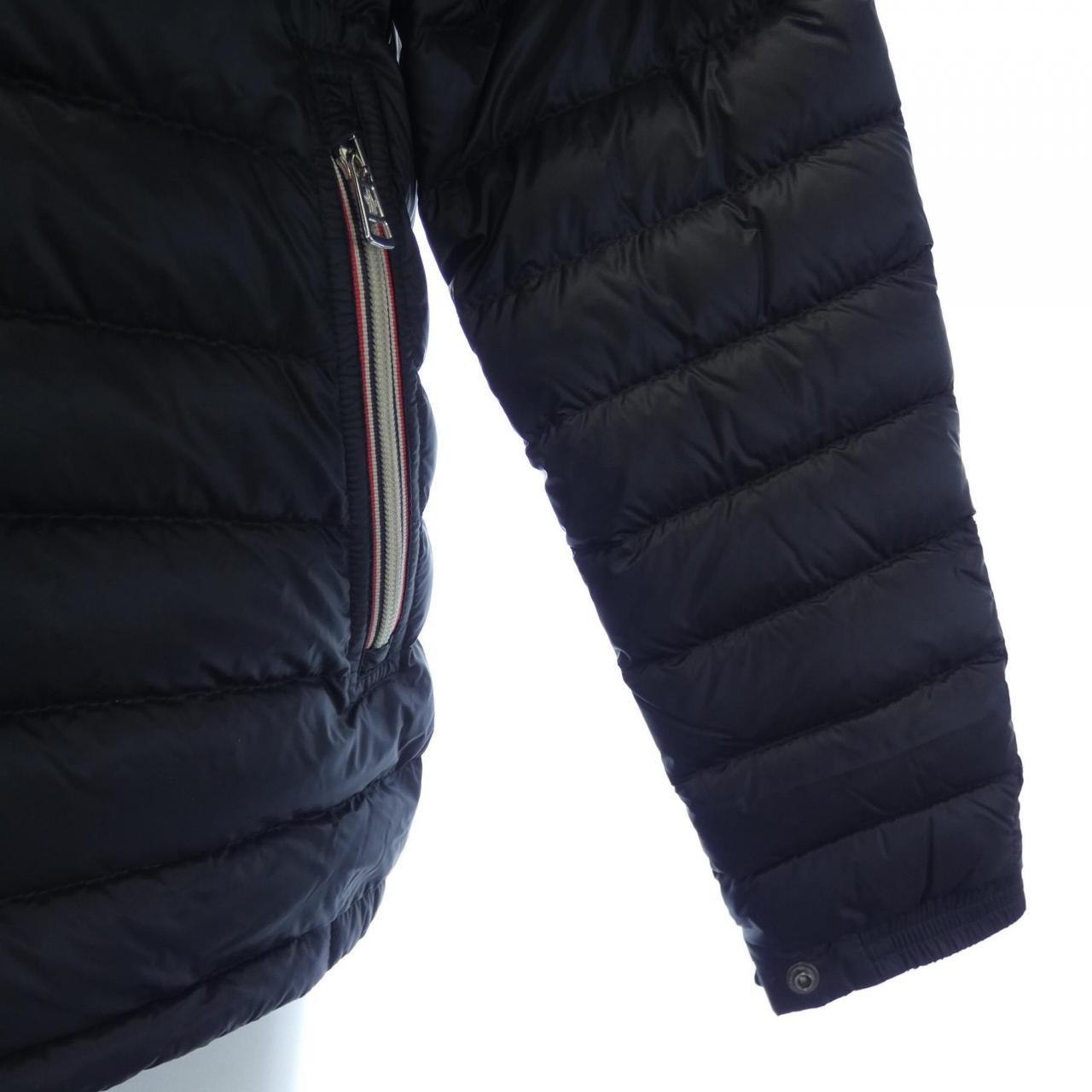モンクレール MONCLER ダウンジャケット