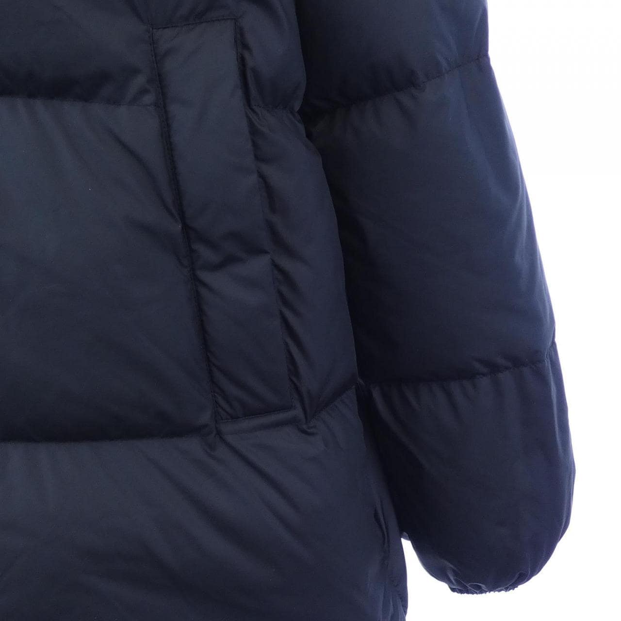 【新品】モンクレール MONCLER ESNAIE ダウンジャケット