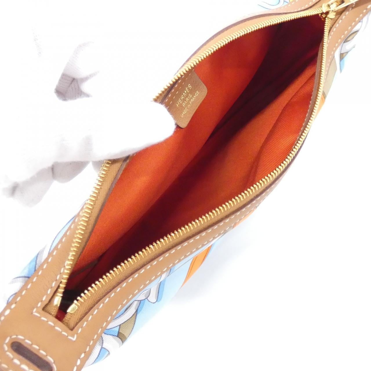 エルメス PANOPLIE EQUESTRE シュルソワ トゥー ゴー 085183CC ポーチ