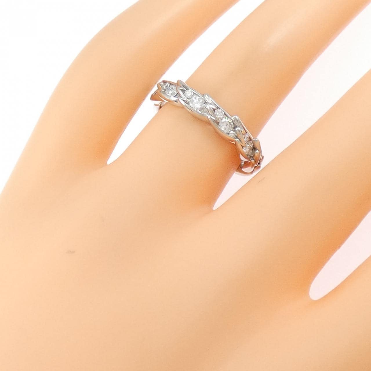ティファニー ウィングス ナロー リング 0.76CT