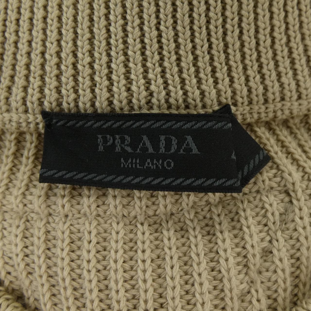 プラダ PRADA トライアングルロゴ UMB900 SOOO 153S ニット
