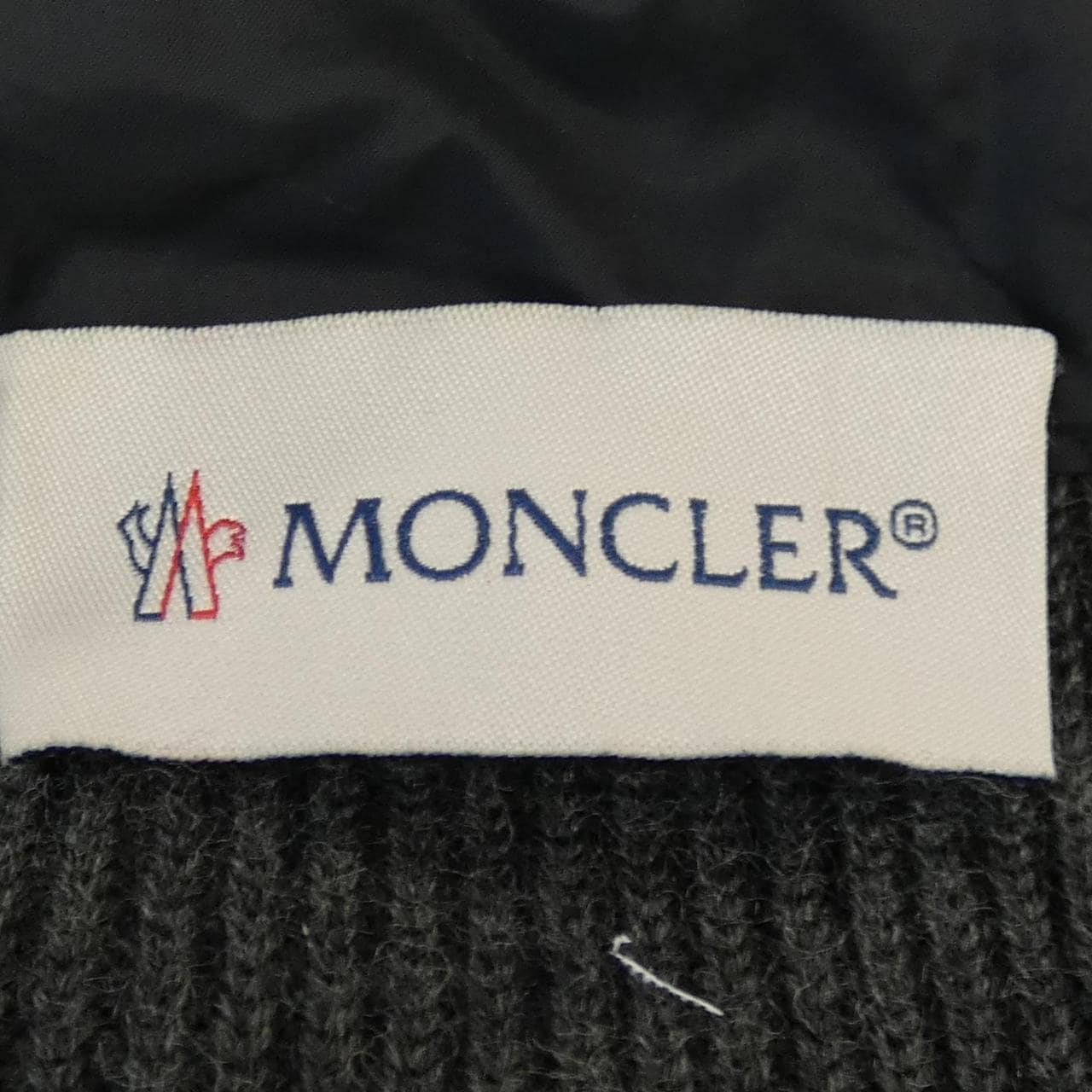 モンクレール MONCLER ダウンジャケット