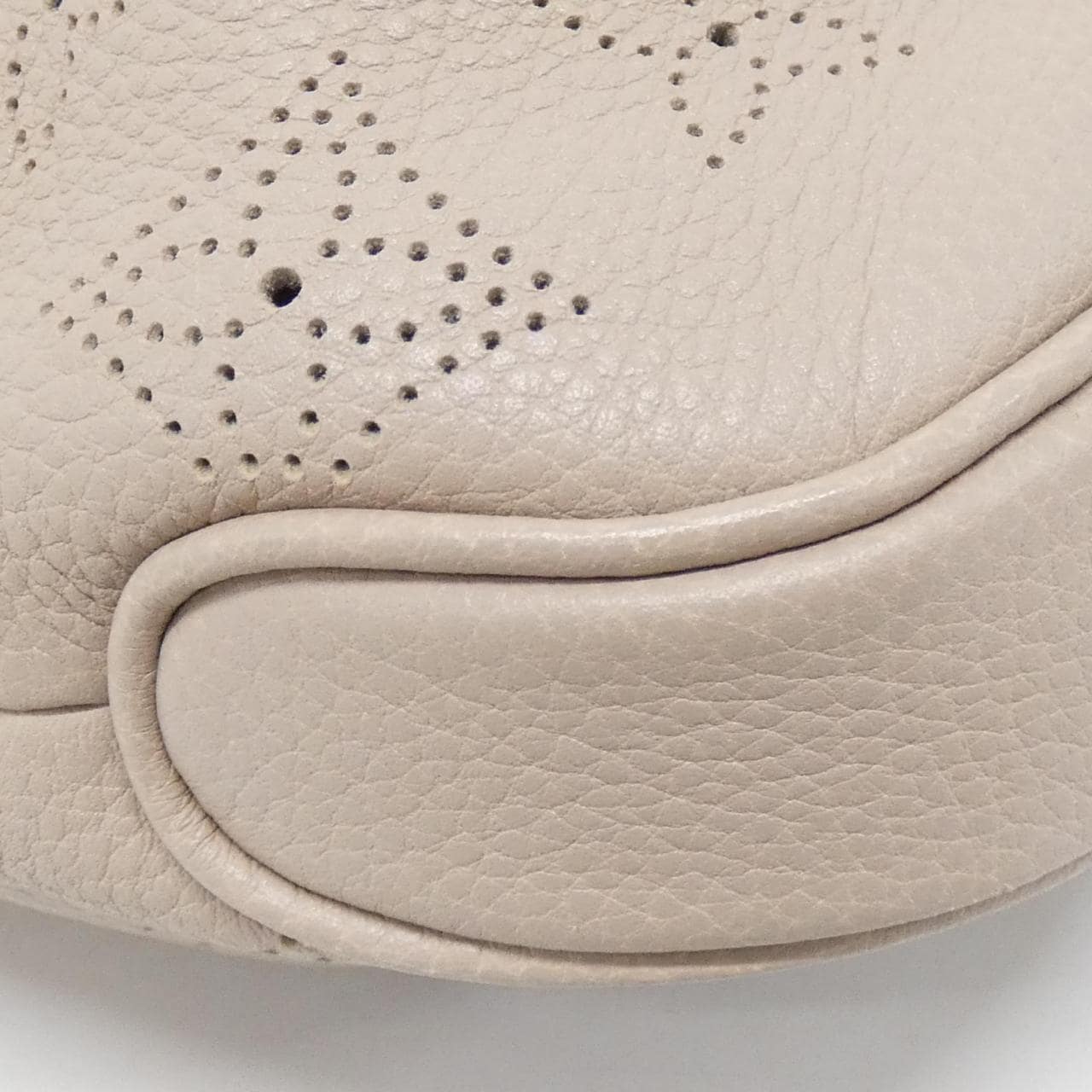 ルイヴィトン マヒナ セレネ MM M97141 ショルダーバッグ