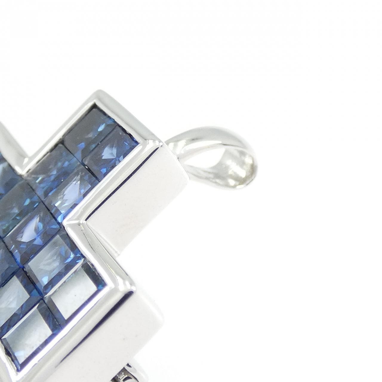 K18WG クロス サファイヤ ペンダント 4.80CT