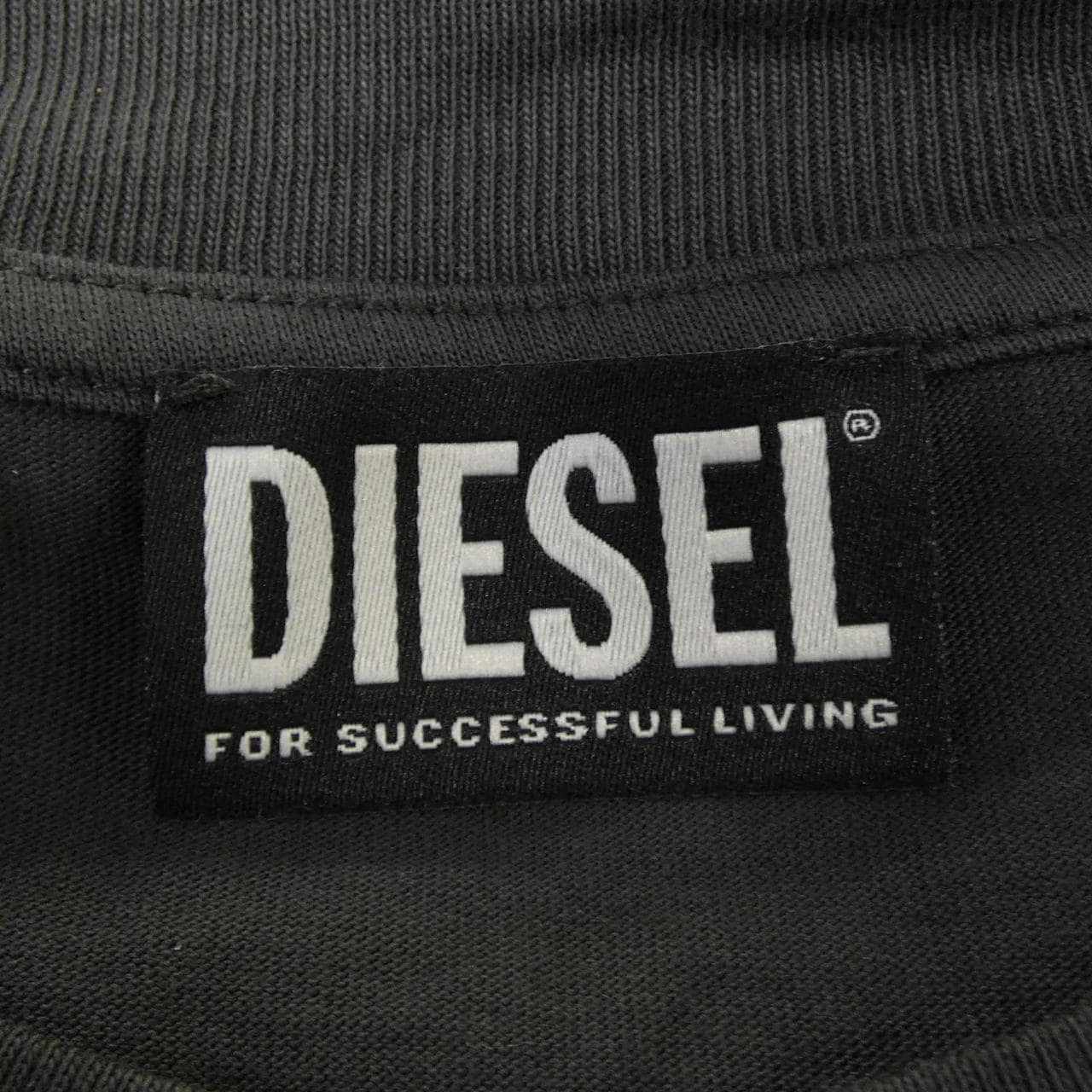 ディーゼル DIESEL Tシャツ