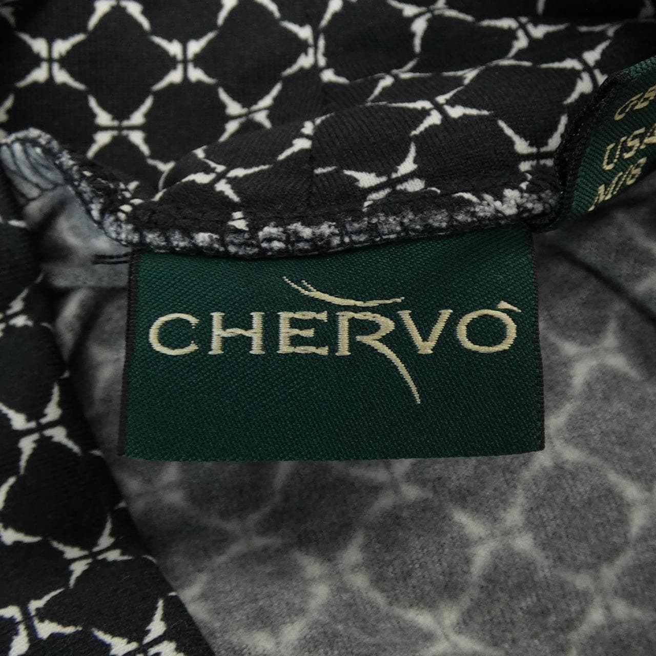 シェルボ CHERVO トップス