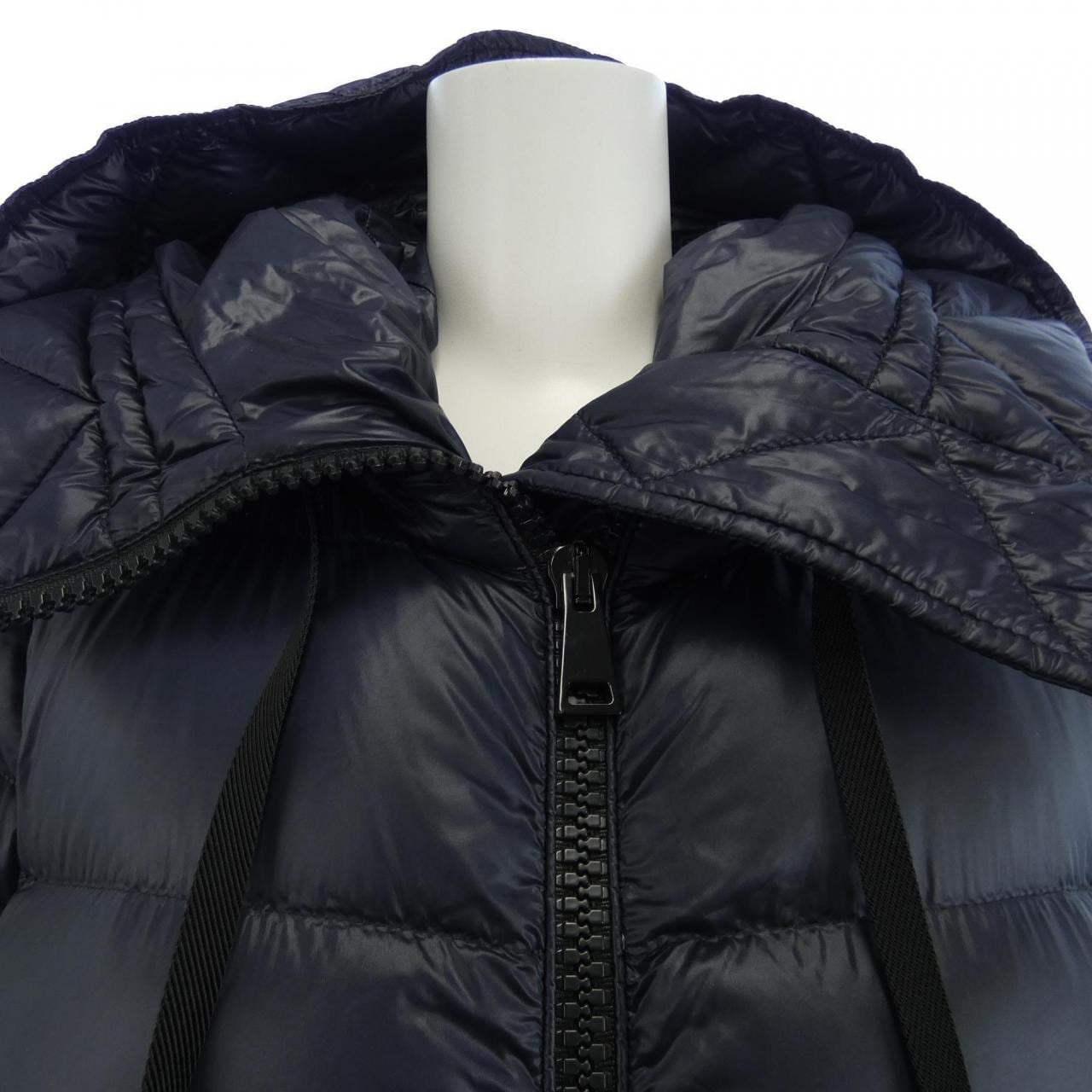 モンクレール MONCLER ダウンコート