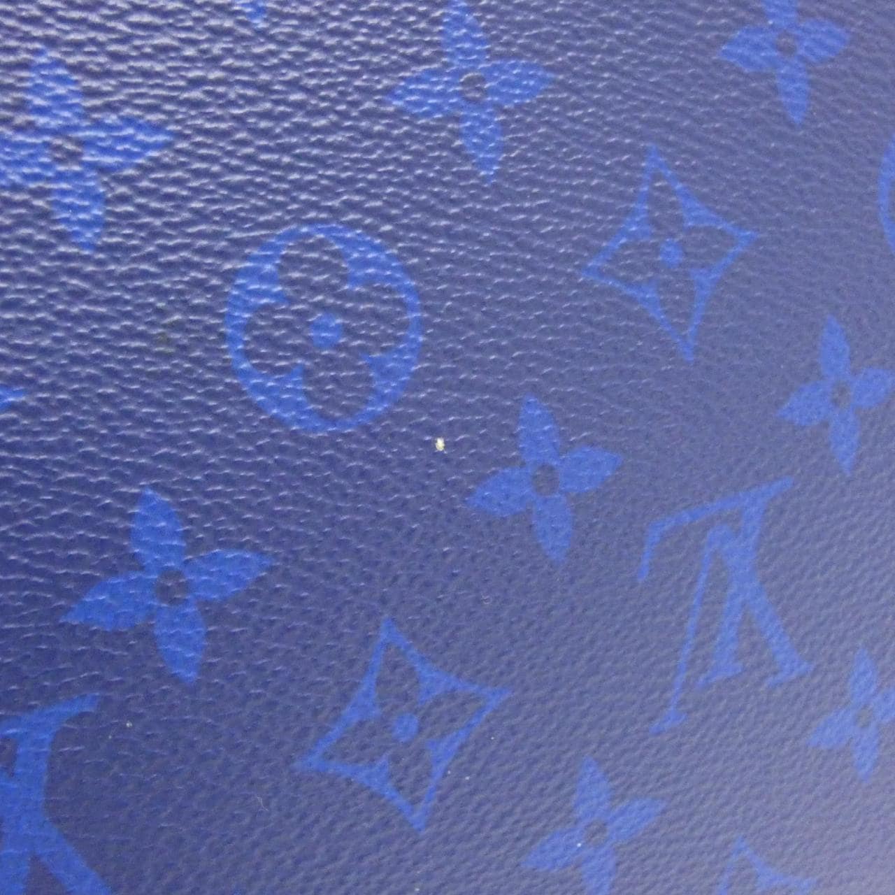 ルイヴィトン タイガ ラマ ポシェット ヴォワヤージュ MM M30423 バッグ