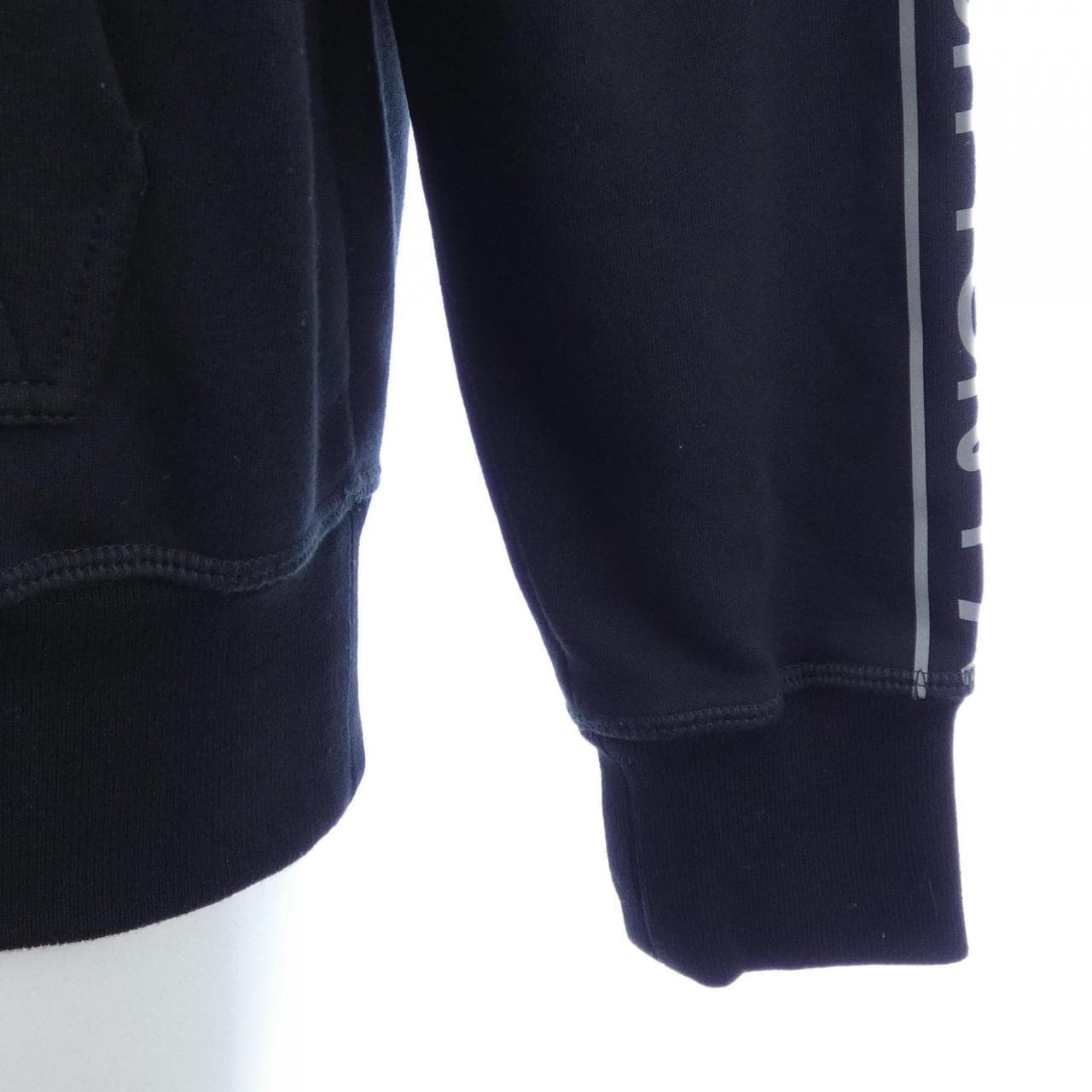 ルイヴィトン LOUIS VUITTON リフレクティブスリーブ HGY04WFMC パーカー