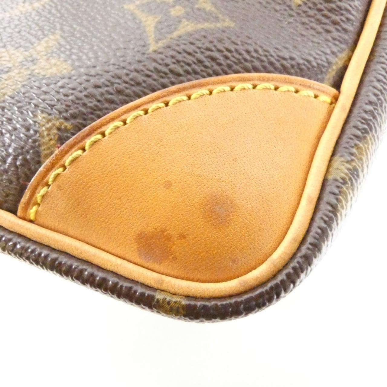 ルイヴィトン モノグラム アマゾン M45236 ショルダーバッグ