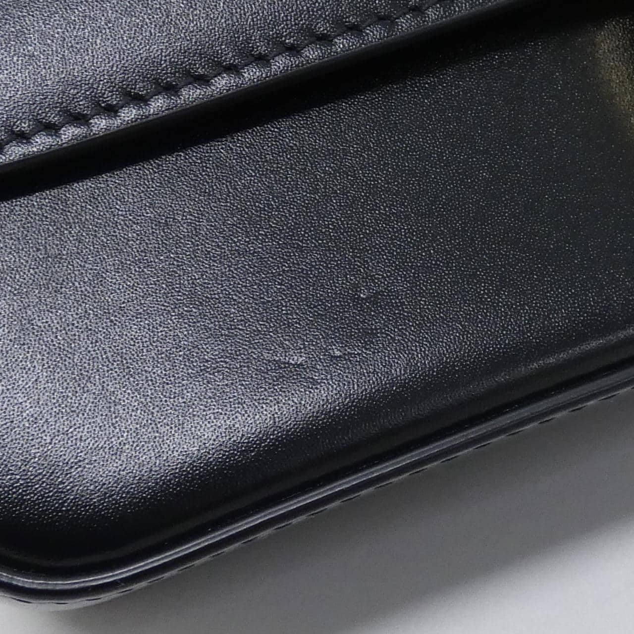 ジバンシー 4G ミディアム BB50HCB15T ショルダーバッグ