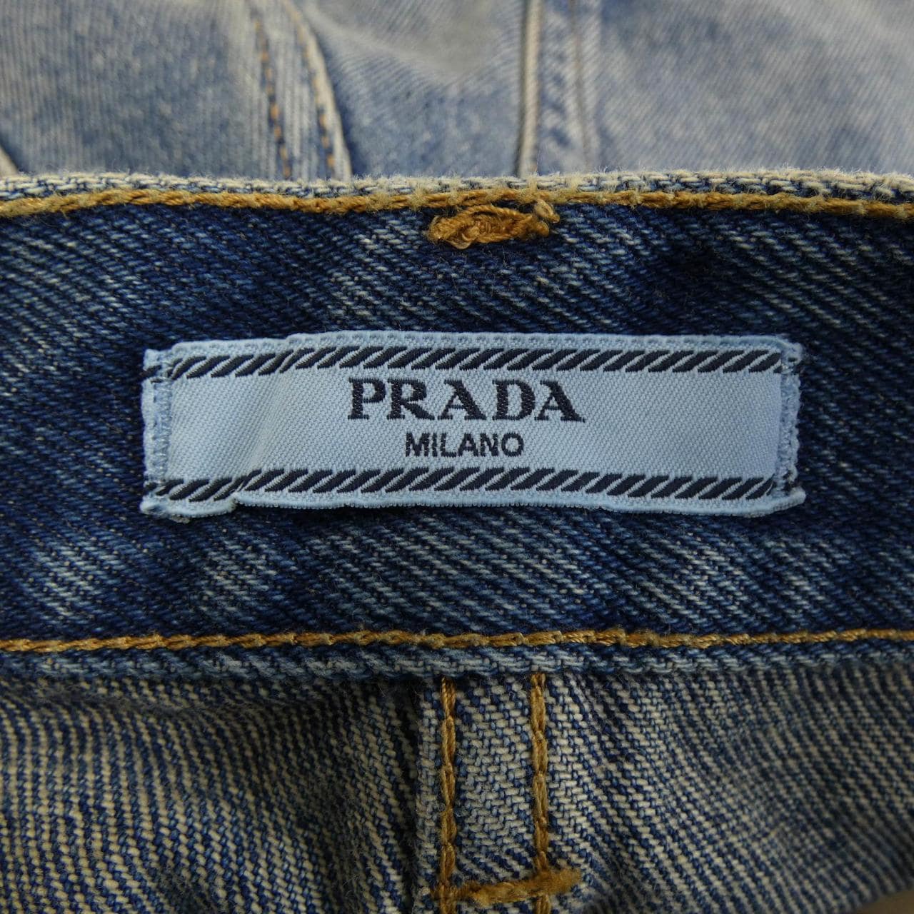 プラダ PRADA ショートパンツ