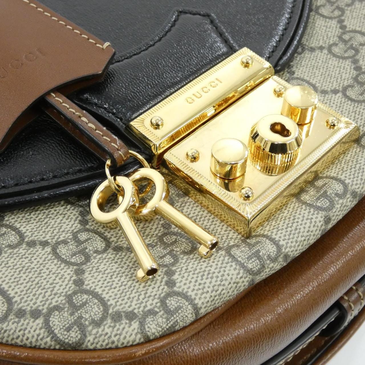 グッチ パドロック 644524 HUHJK ショルダーバッグ