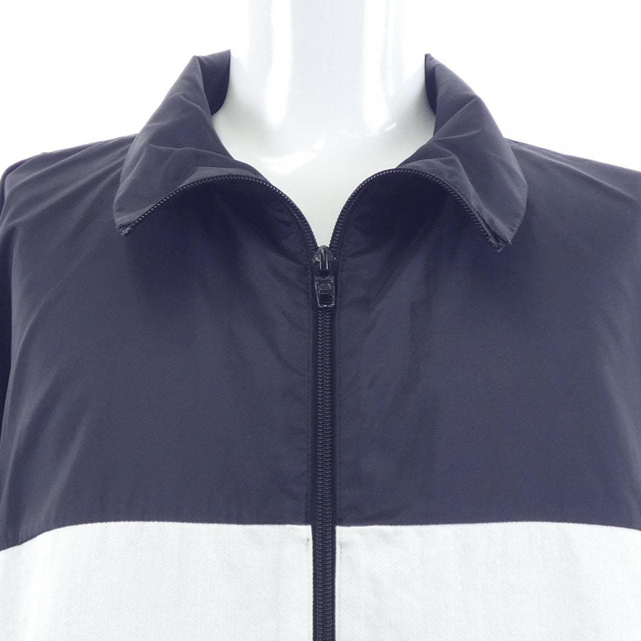 バレンシアガ BALENCIAGA 529213 TBQ03 ジャケット