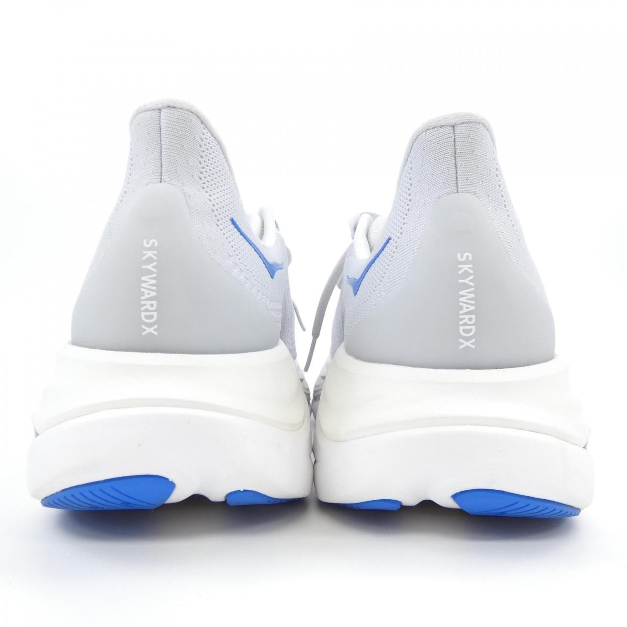 ホカオネオネ HOKA ONE ONE スニーカー