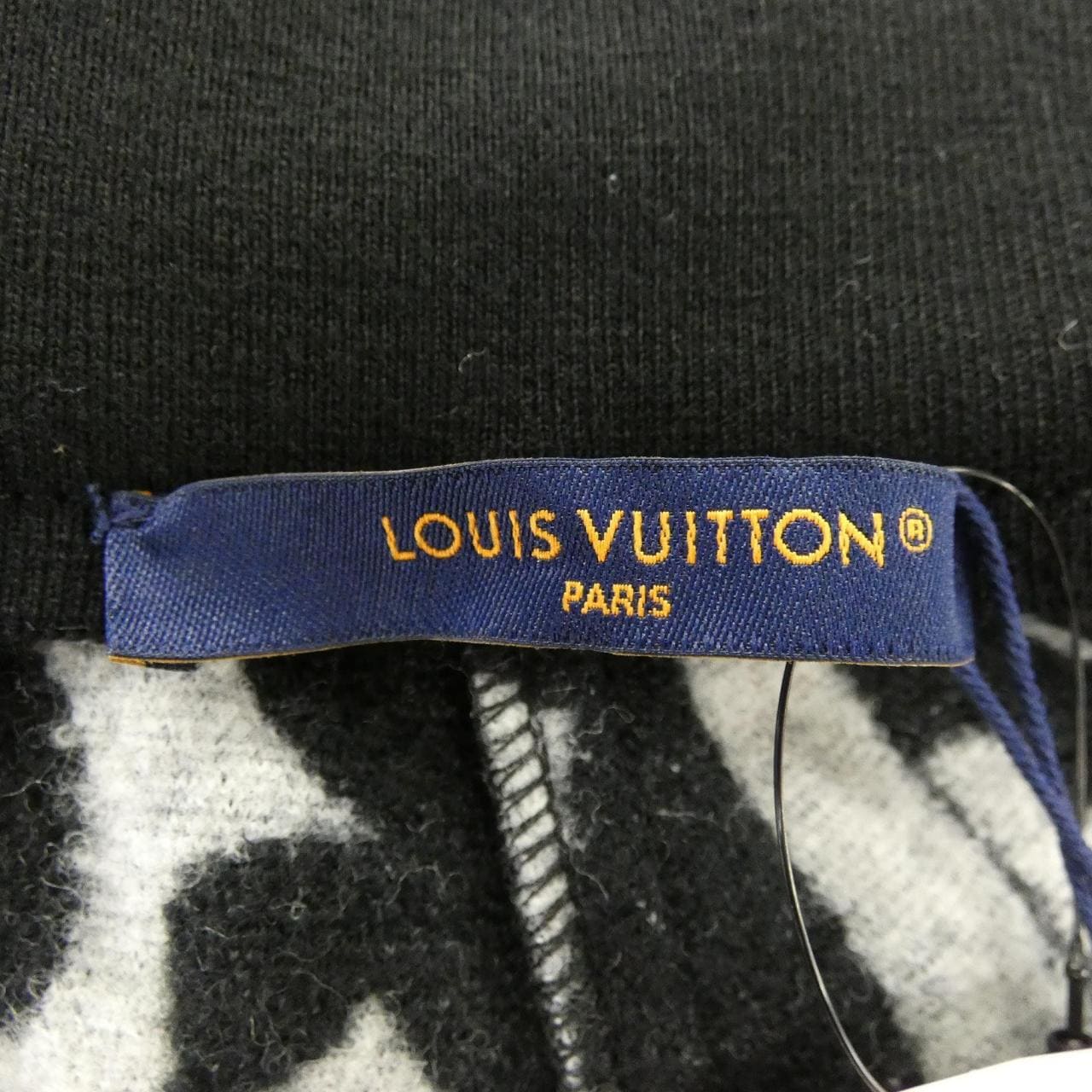 ルイヴィトン LOUIS VUITTON LVコミックスフリースショーツ HOY61WVY6 ショートパンツ