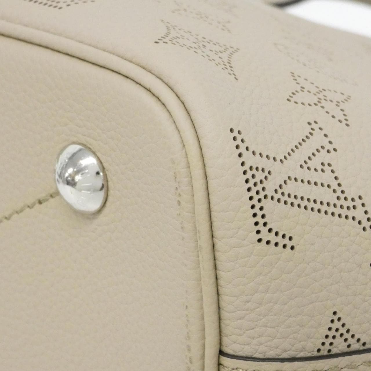 ルイヴィトン マヒナ ブロッサム PM M21849 バッグ