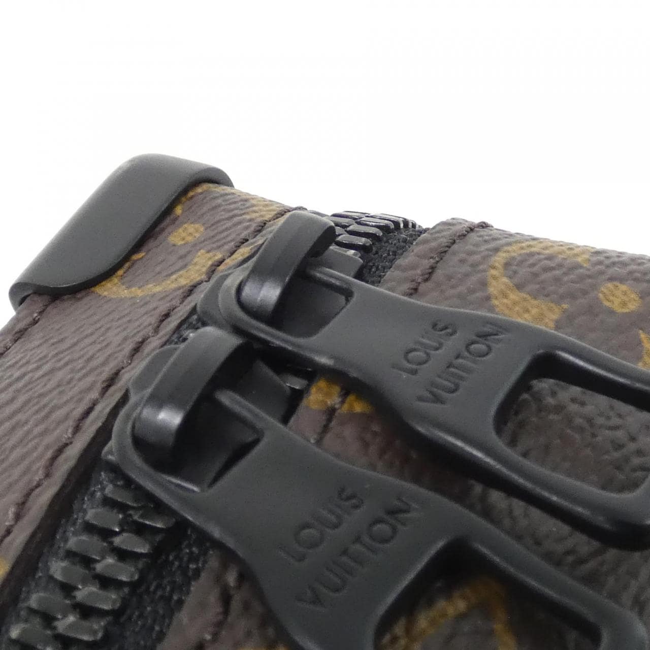 ルイヴィトン モノグラム マカサー ハンドル ソフトトランク M45935 ショルダーバッグ