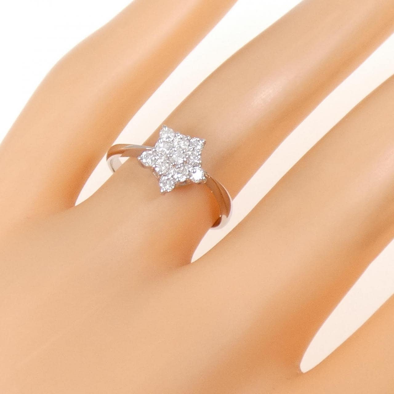 PT900 スター ダイヤモンド リング 0.32CT
