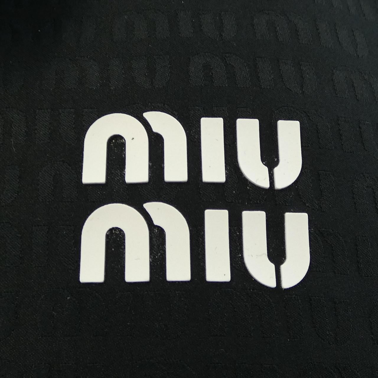 MIU MIU MIU MIU羽絨服