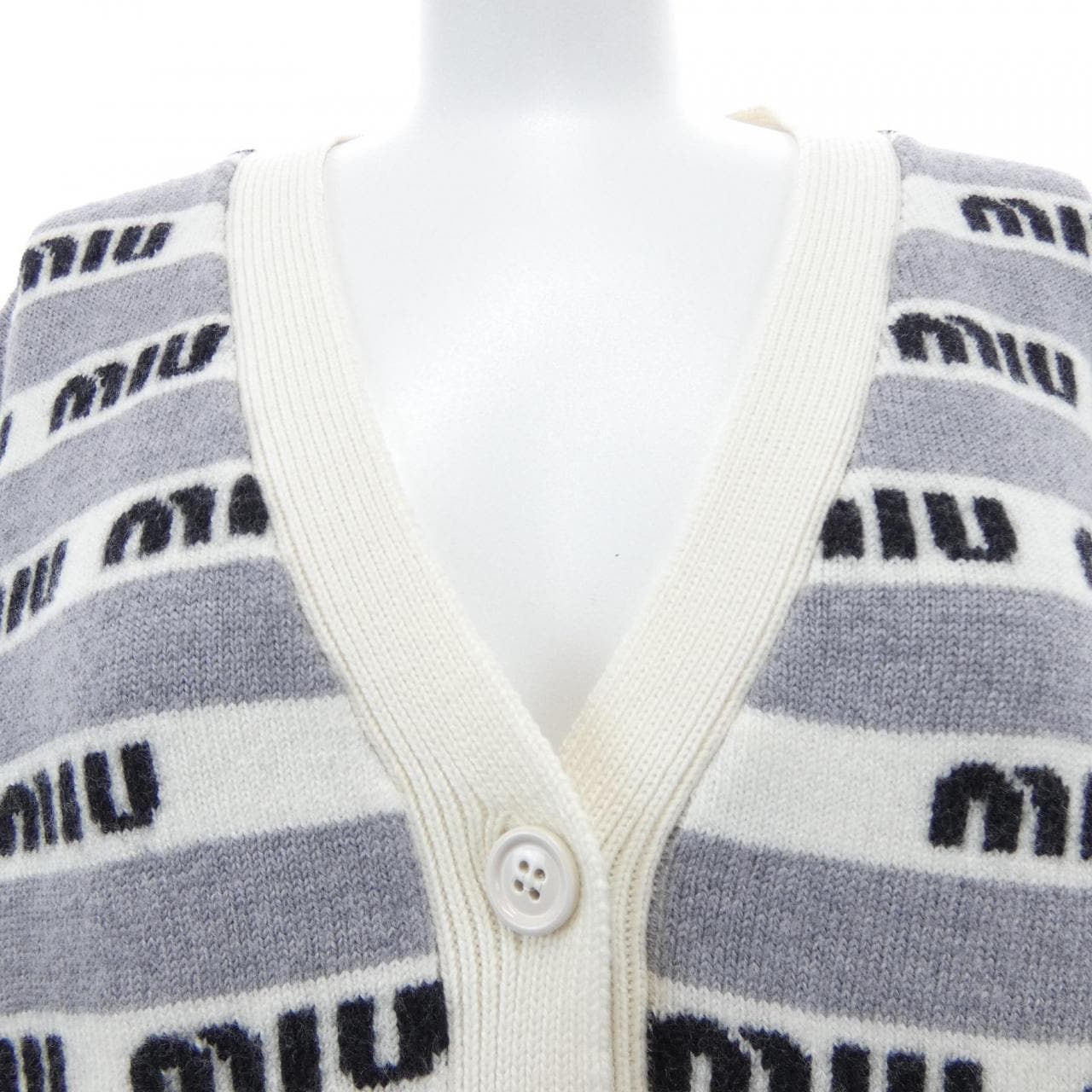 ミュウミュウ MIU MIU MMF657 1V8X カーディガン