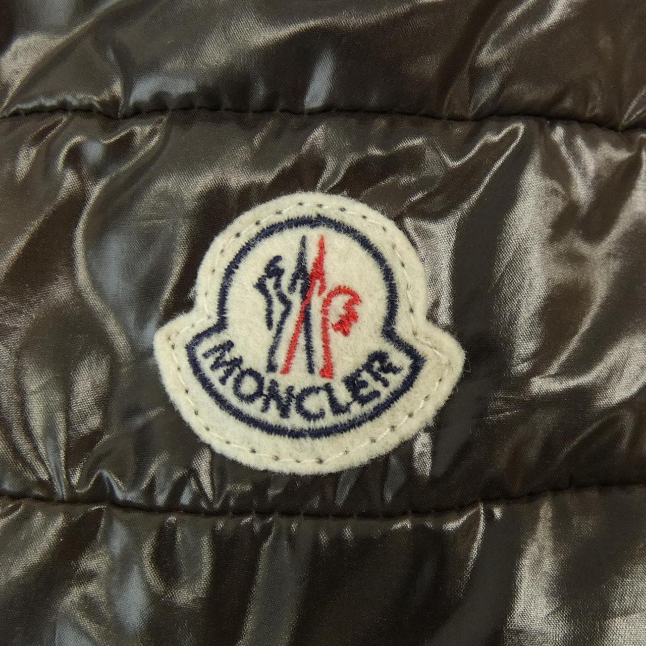 モンクレール MONCLER ダウンジャケット