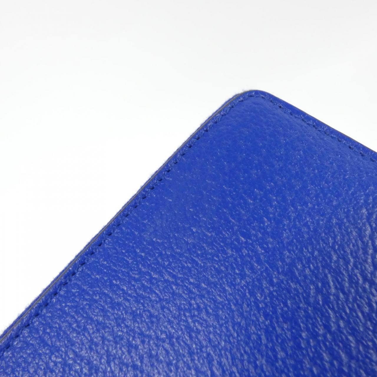 グッチ 701423 K9GSG 財布