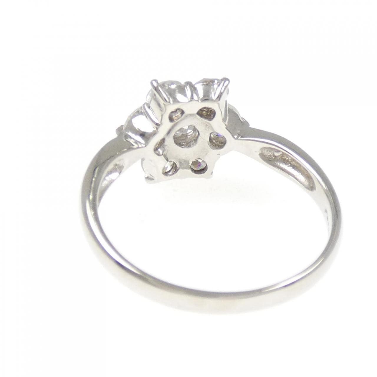 PT900 フラワー ダイヤモンド リング