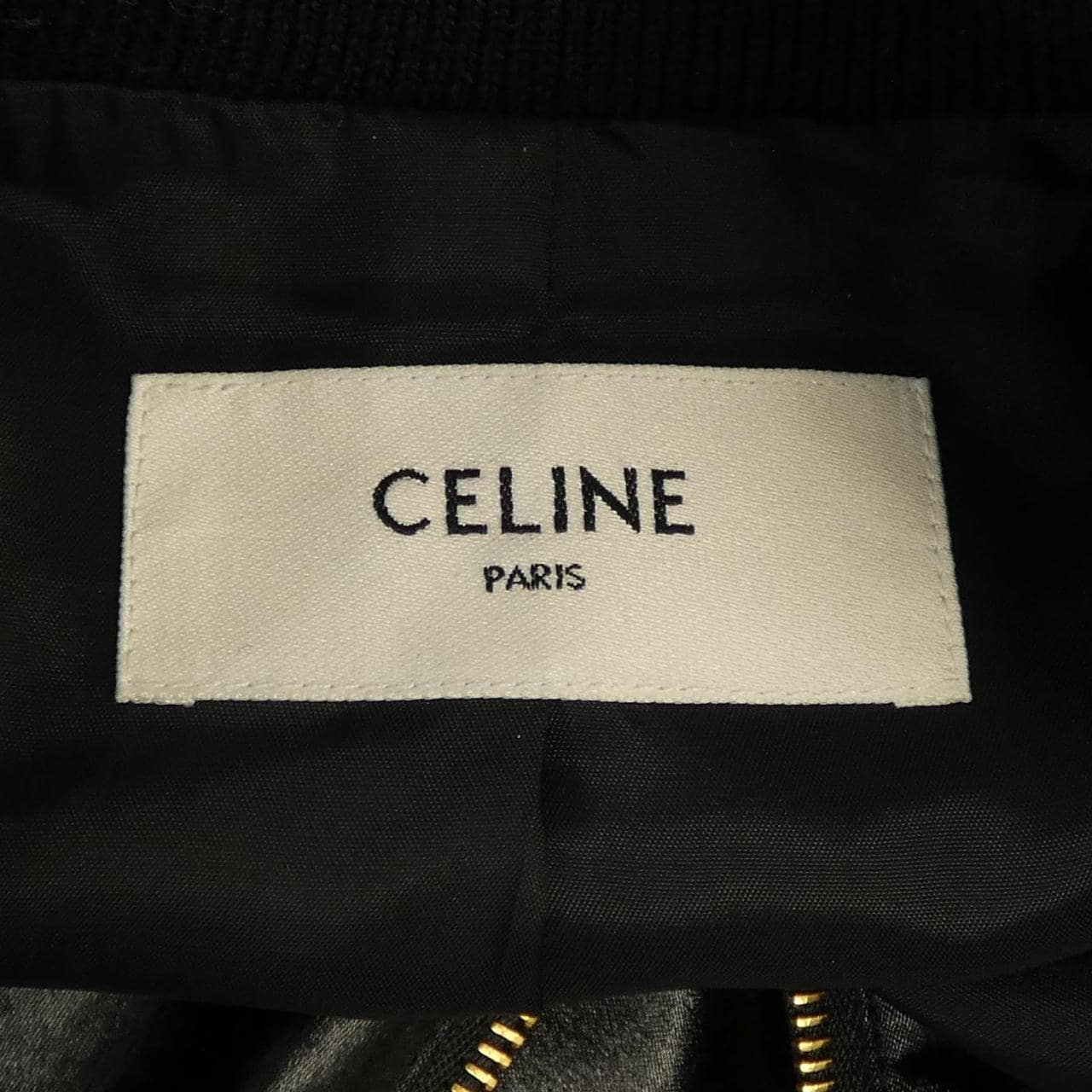 セリーヌ CELINE トリオンフ 2V46J199Q スタジャン