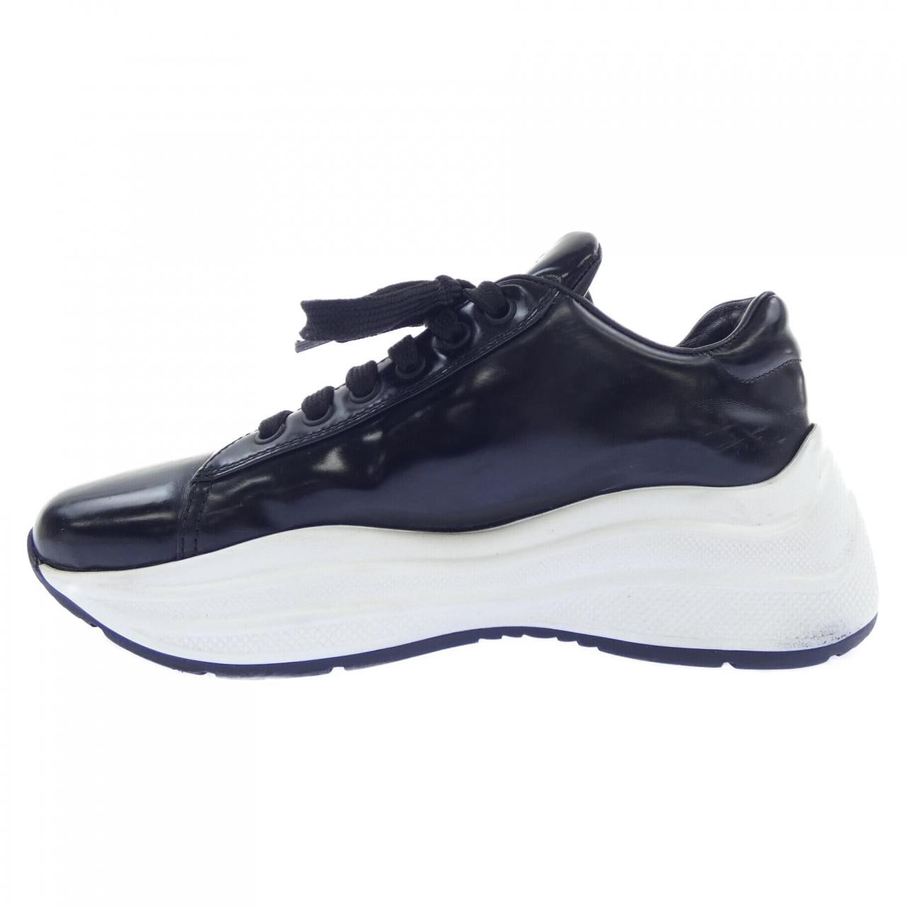 プラダ PRADA スニーカー