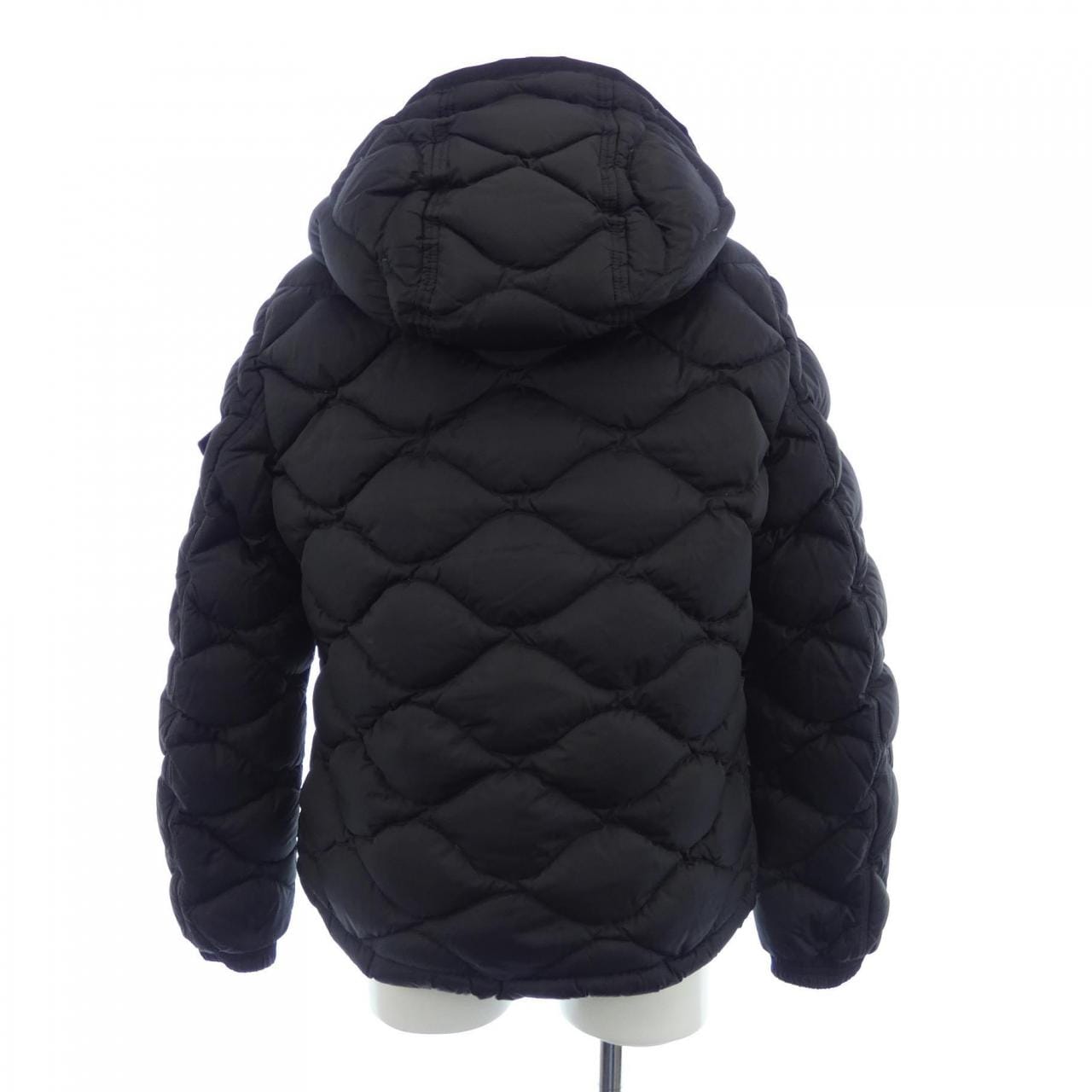モンクレール MONCLER ダウンジャケット