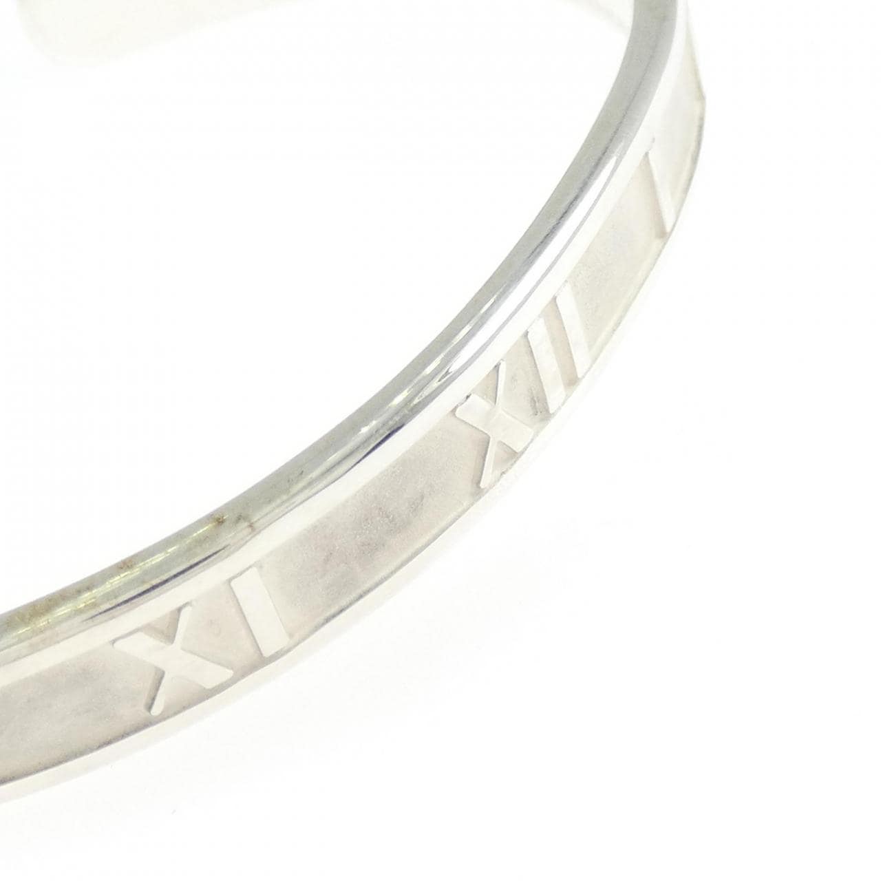 ティファニー アトラス カフ バングル