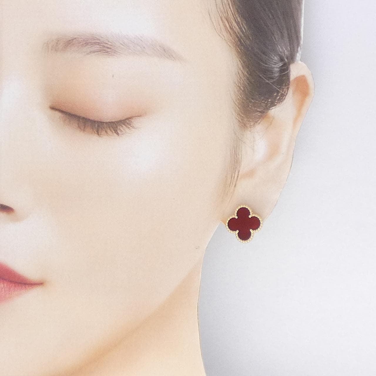 ヴァンクリーフ&アーペル ヴィンテージアルハンブラ ピアス