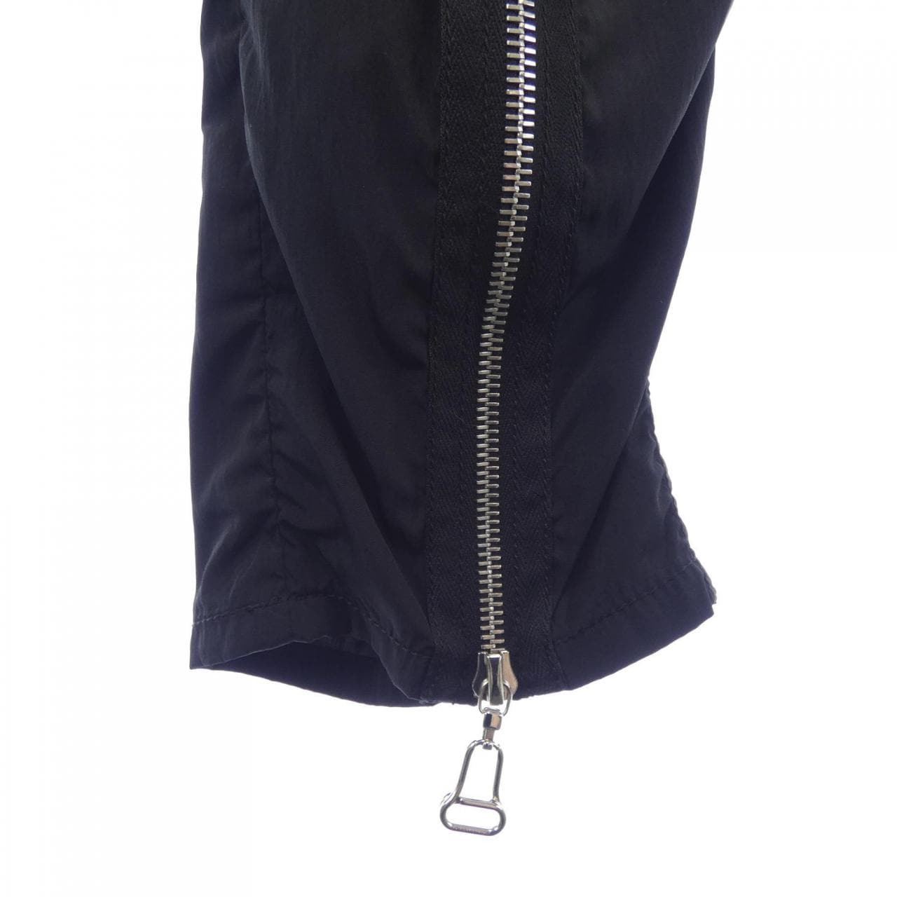 ルイヴィトン LOUIS VUITTON モノグラムポケットスポーティジッパーパンツ FJPX88ZEX パンツ