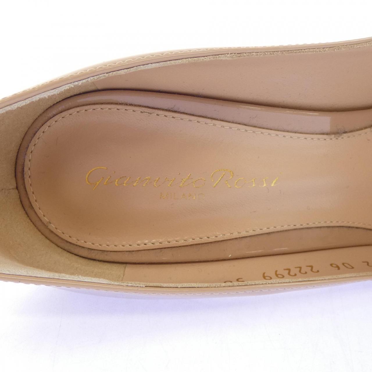 ジャンヴィトロッシ GIANVITO ROSSI パンプス