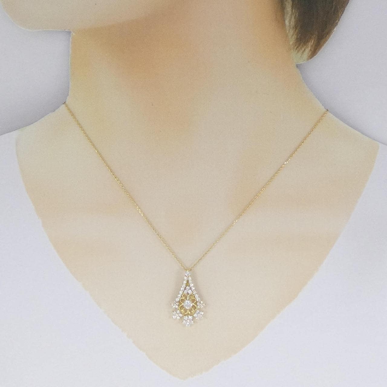 K18YG フラワー ダイヤモンド ネックレス 0.23CT