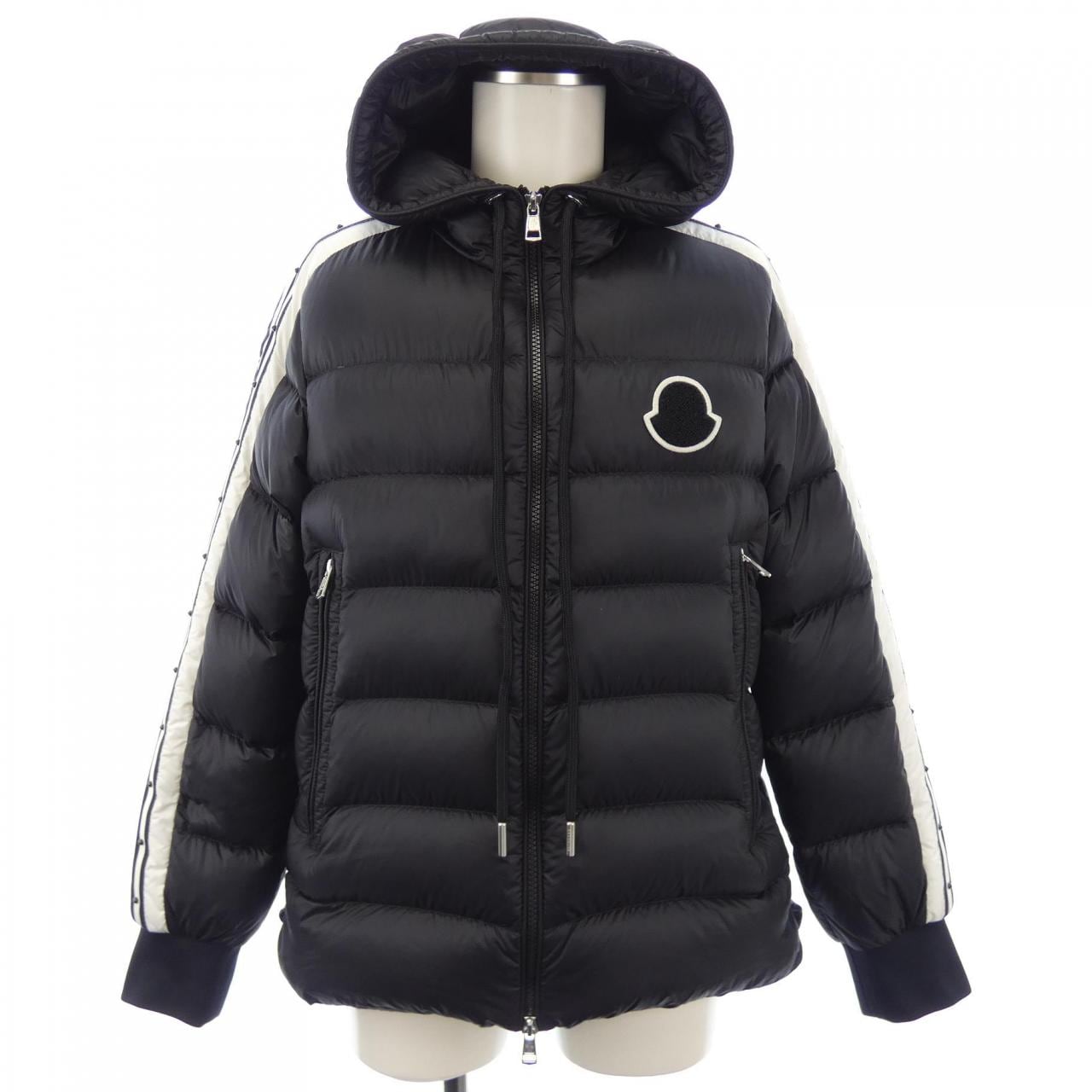 モンクレール MONCLER ダウンジャケット