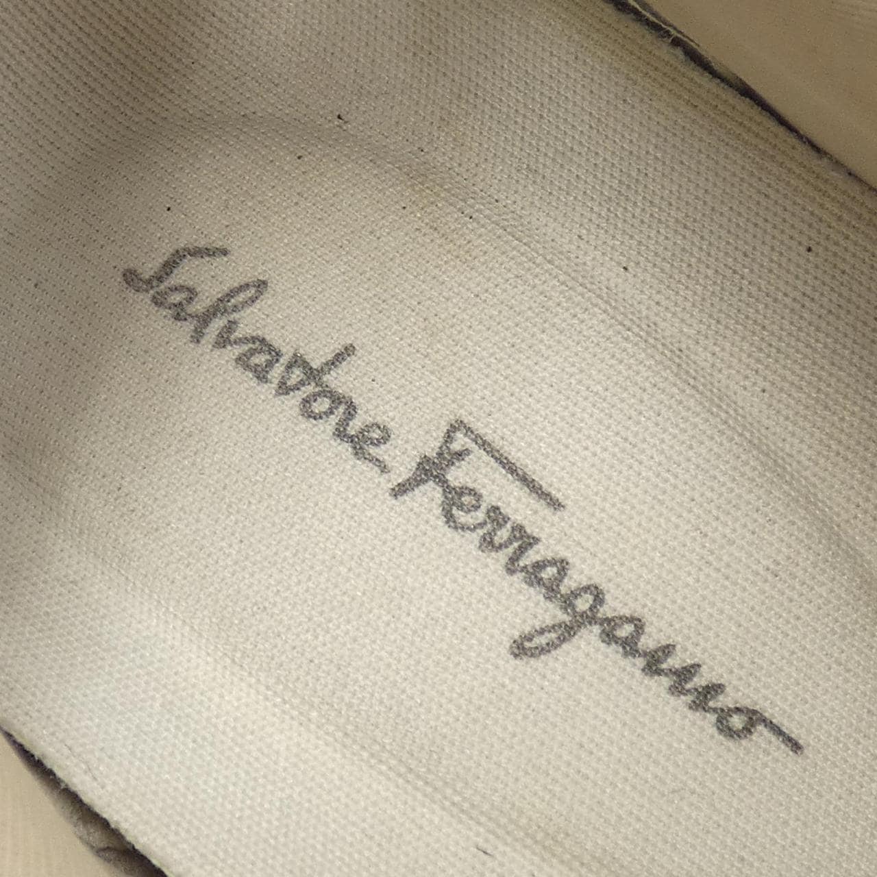 サルヴァトーレフェラガモ SALVATORE FERRAGAMO スニーカー