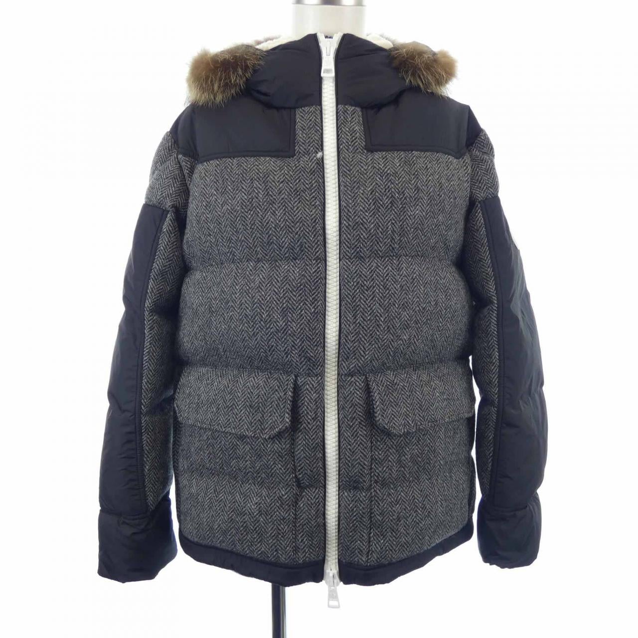 モンクレール MONCLER ダウンジャケット