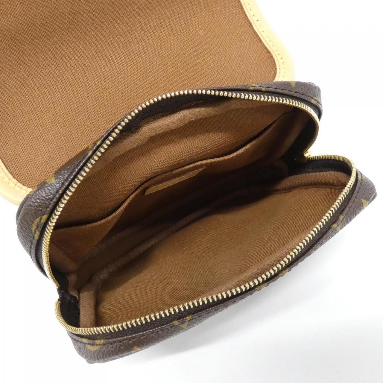 ルイヴィトン モノグラム バムバッグ ボスフォール M40108 ショルダーバッグ