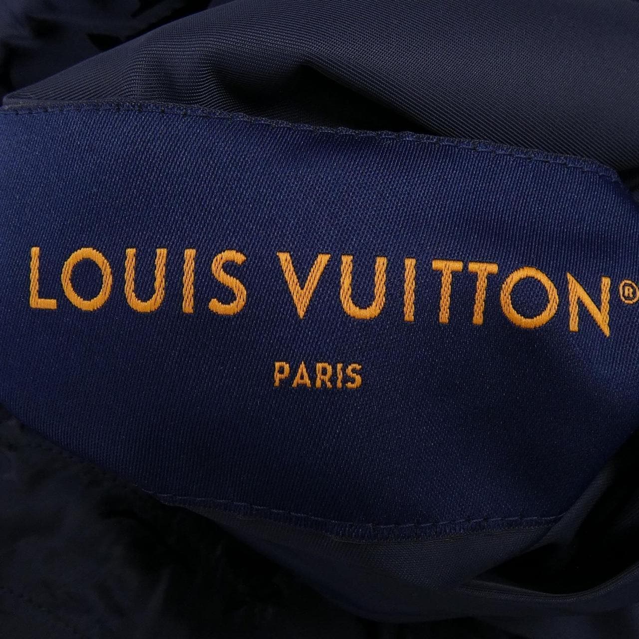 ルイヴィトン LOUIS VUITTON モノグラムリバーシブルナイロンウインドブレーカー HLB46WMO6 ブルゾン