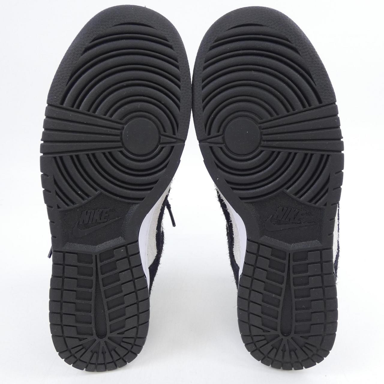 ナイキ NIKE IB2990-100 スニーカー