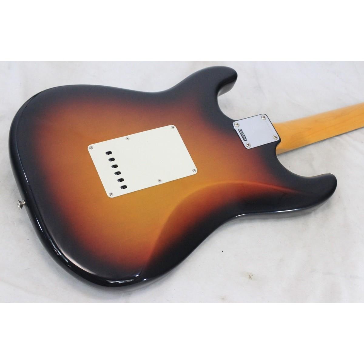 ＦＥＮＤＥＲ　　ＡＭ　ＶＩＮ　ＩＩ　６１　ＳＴＲＡＴＯＣＡＳＴＥＲ