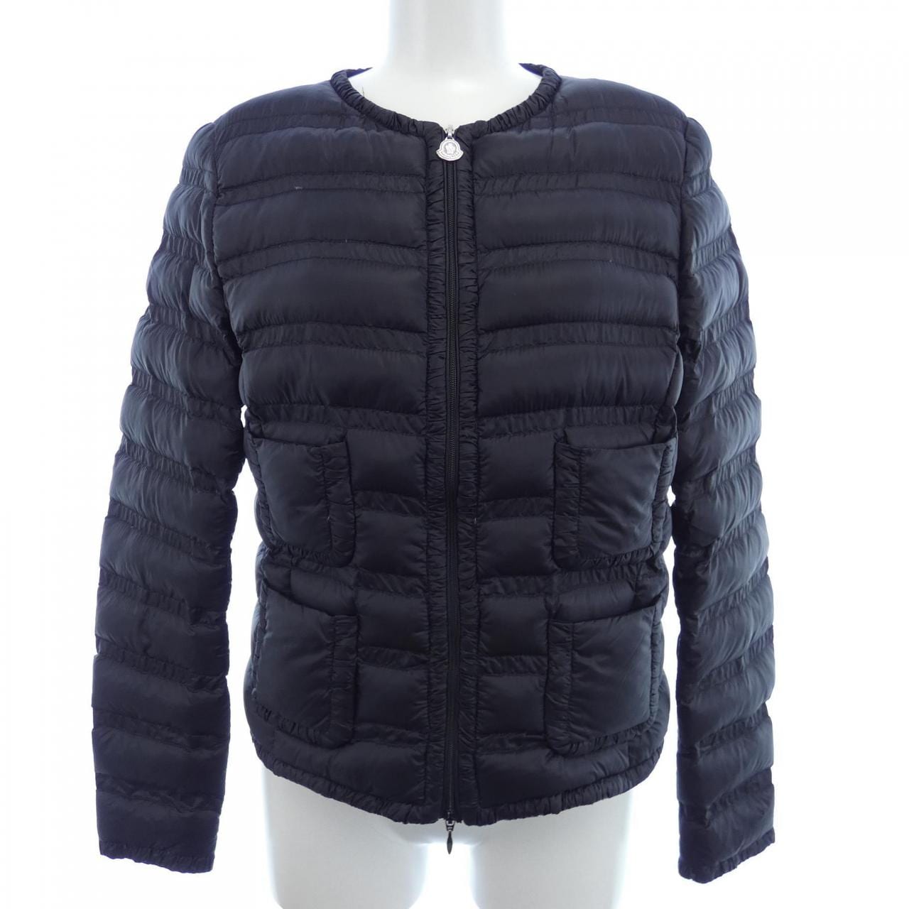 モンクレール MONCLER ダウンジャケット